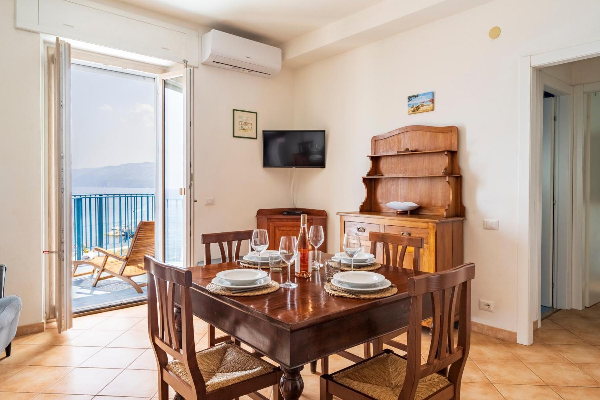 Апартаменти Seaview House Кала-Гононе Номер фото